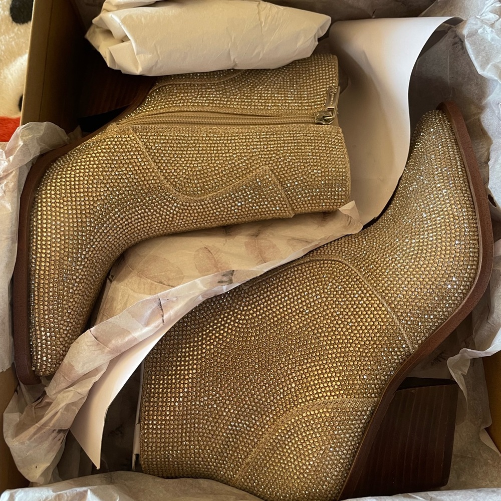 Jessica Simpson Brand New 7 Bling Boots